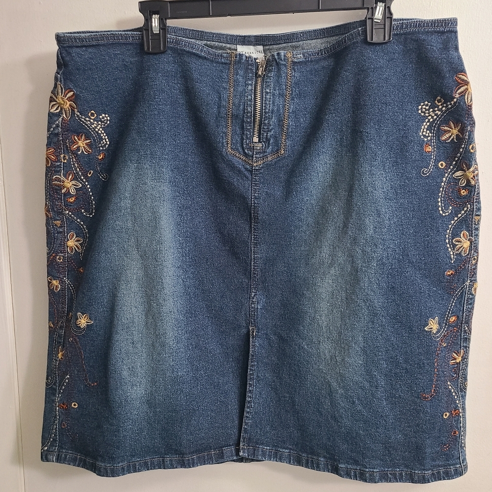 Z Cavaricci Jean Embroidered Y2K  Skirt Size 20